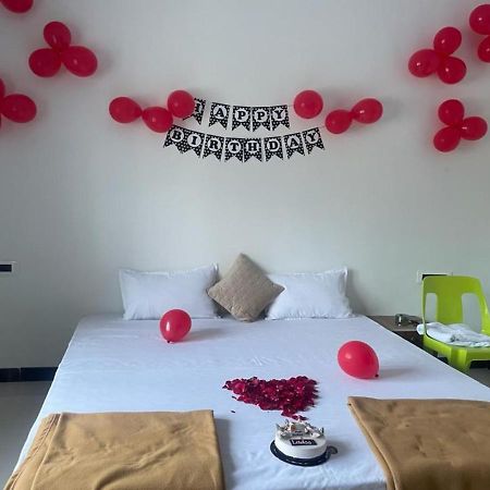 Scarlet Resort Alībāg Εξωτερικό φωτογραφία