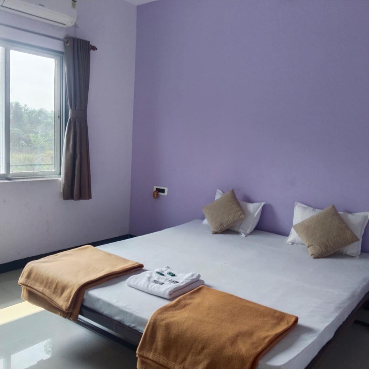 Scarlet Resort Alībāg Εξωτερικό φωτογραφία